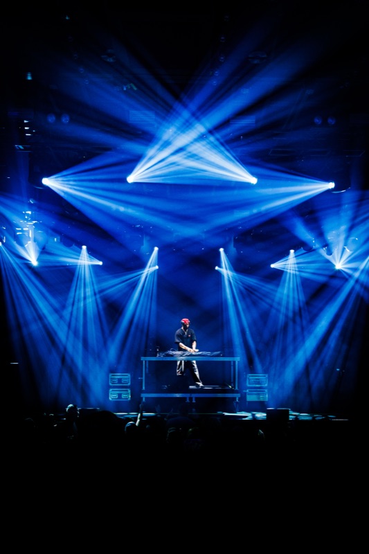 Two Dimes portrait August